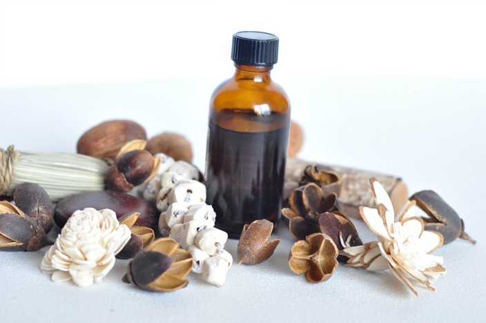 This Uncommon Oil May Combat Pain, Protect Skin and Boost Immunity: Copaiba Oil